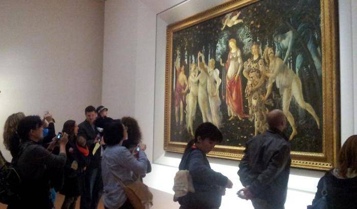 Gli Uffizi "social": fotografatevi con la "Primavera"