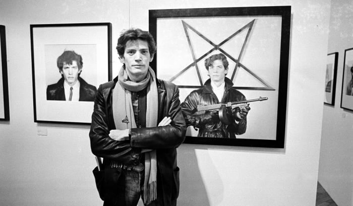 Vince il puritanesimo: Mapplethorpe censurato e il direttore se ne va