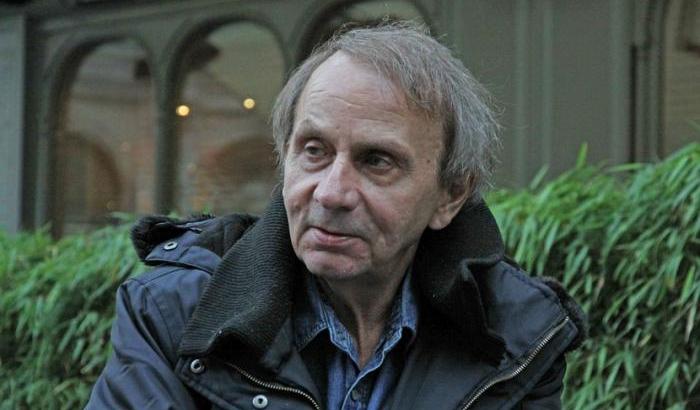 Houellebecq, romanziere provocatore che fiuta l'aria e il marketing