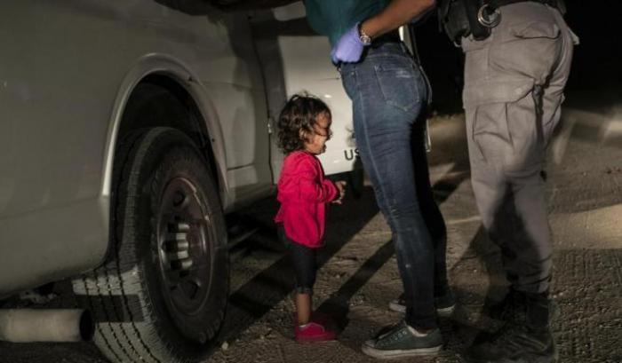 Il World Press Photo allo scatto della bambina honduregna che piange al confine Usa