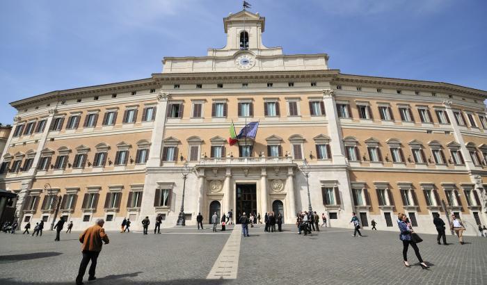 La scomparsa delle librerie per una politica che non legge più