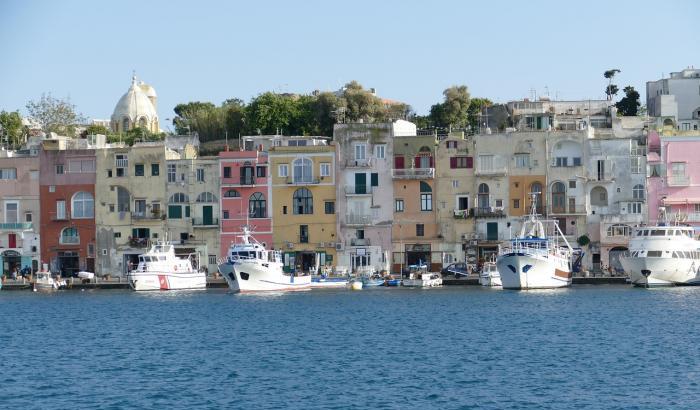 Procida vince: sarà Capitale della cultura nel 2022