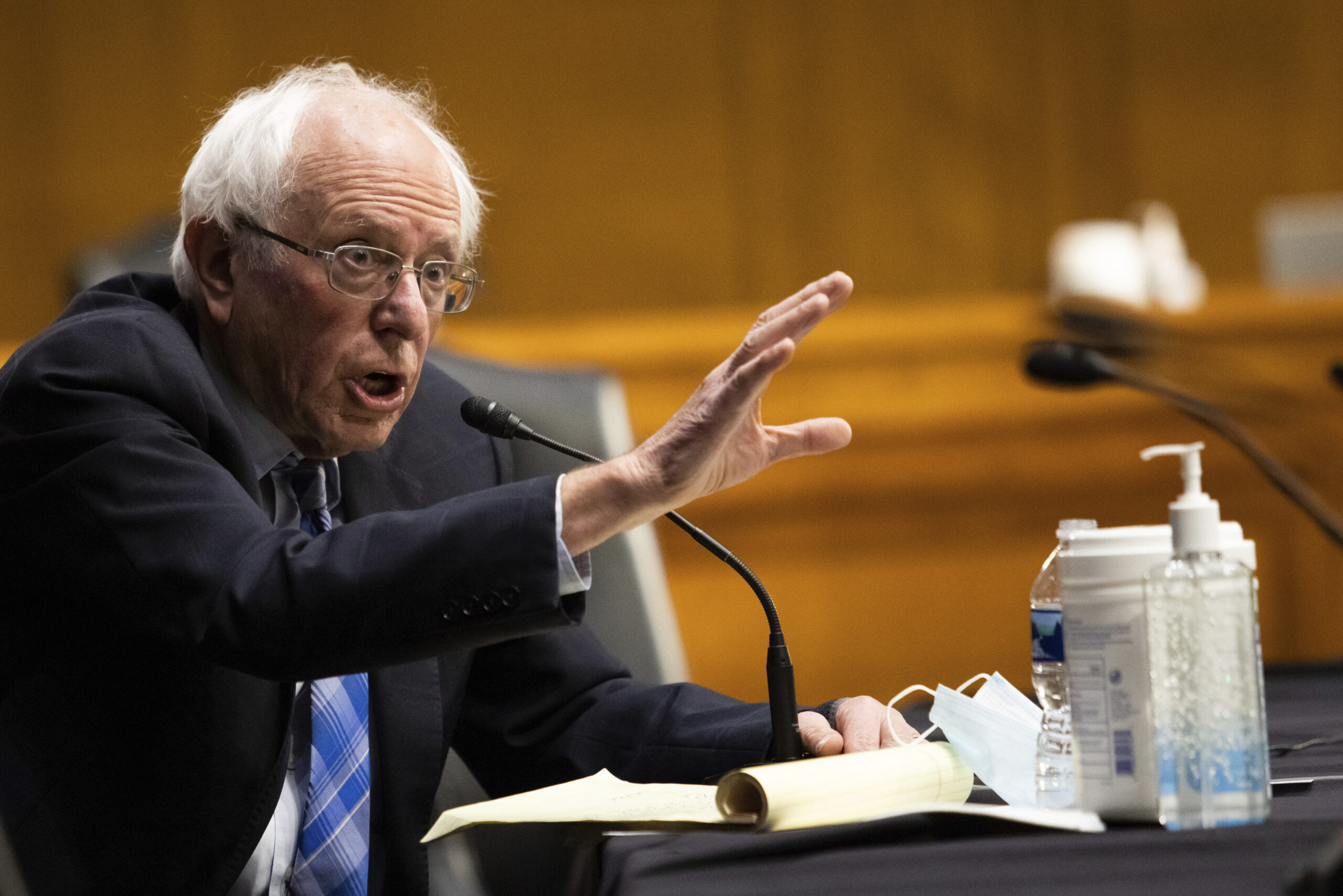 Sanders, l'appello del senatore progressista per votare Kamala Harris: "Anche se su Gaza e Israele..."