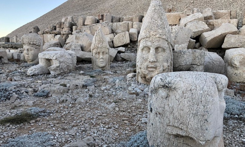 La provincia di Adiyaman accoglie le 53 opere della Biennale di Nemrut