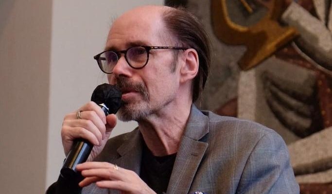 Jeffery Deaver, una luce nella mappa nera tra le elezioni di Midterm e Trump