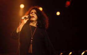 Lutto nel mondo della musica: a 77 anni se ne va Gal Costa, amata cantante dal popolo sudamericano