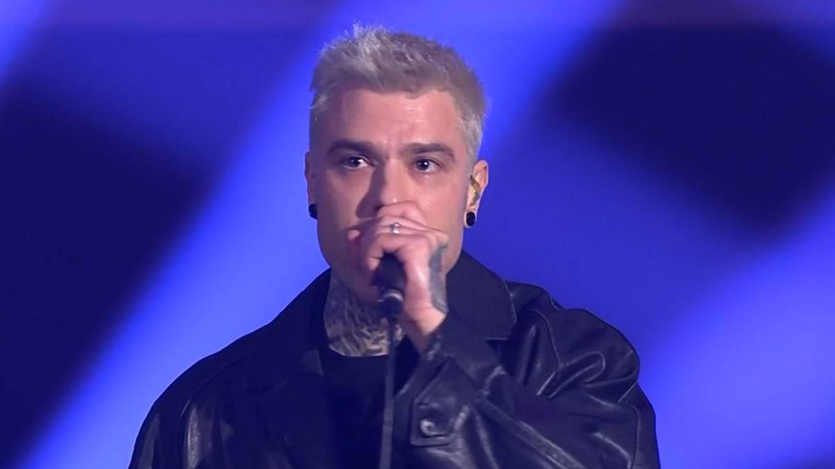 Più freestyle di così non si puo'. Fedez se la prende con tutti, anche col Codacons