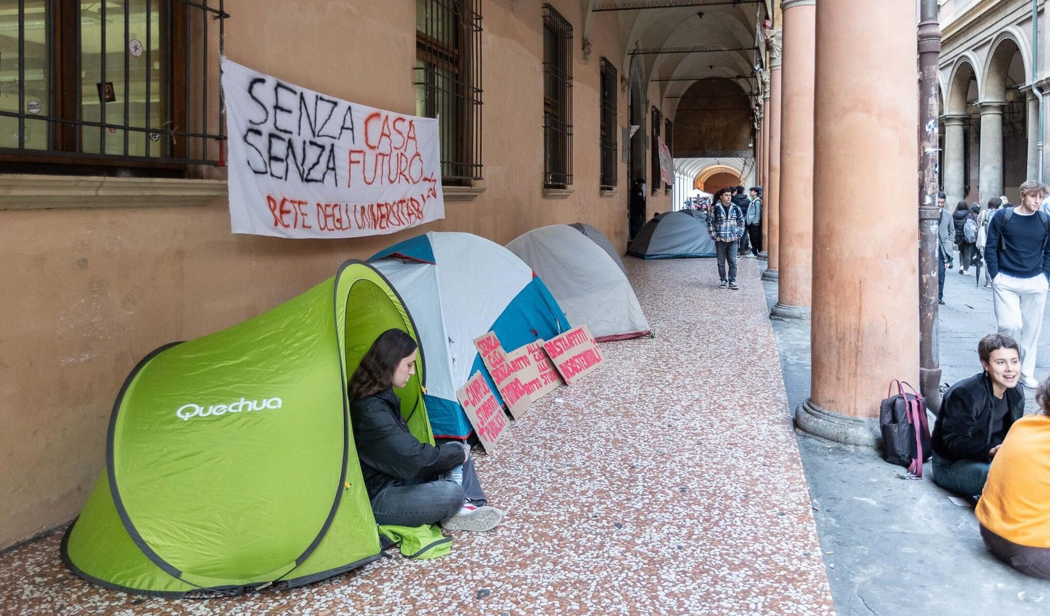 Le lotte dei giovani e l'ottusità anacronistica del potere che colpevolizza le nuove generazioni