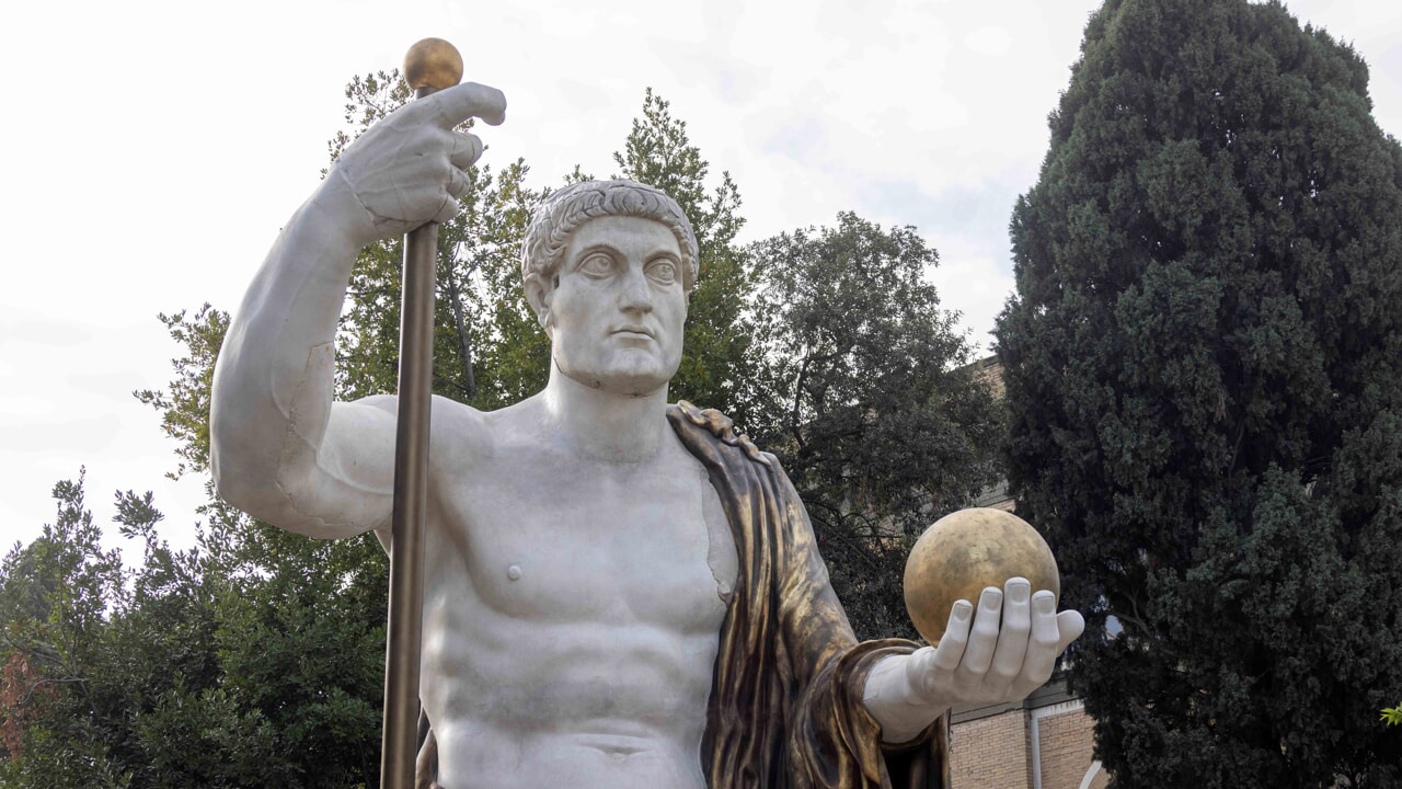 La ricostruzione in scala del Colosso di Costantino esposto ai Musei Capitolini