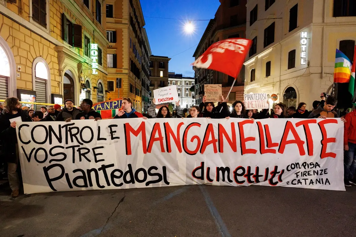 Manganelli e ordine: il grande problema di questo governo è la Costituzione