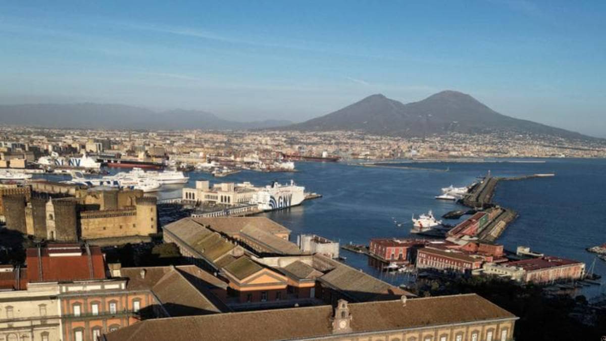 Napoli musa delle arti e dei popoli da 2500 anni
