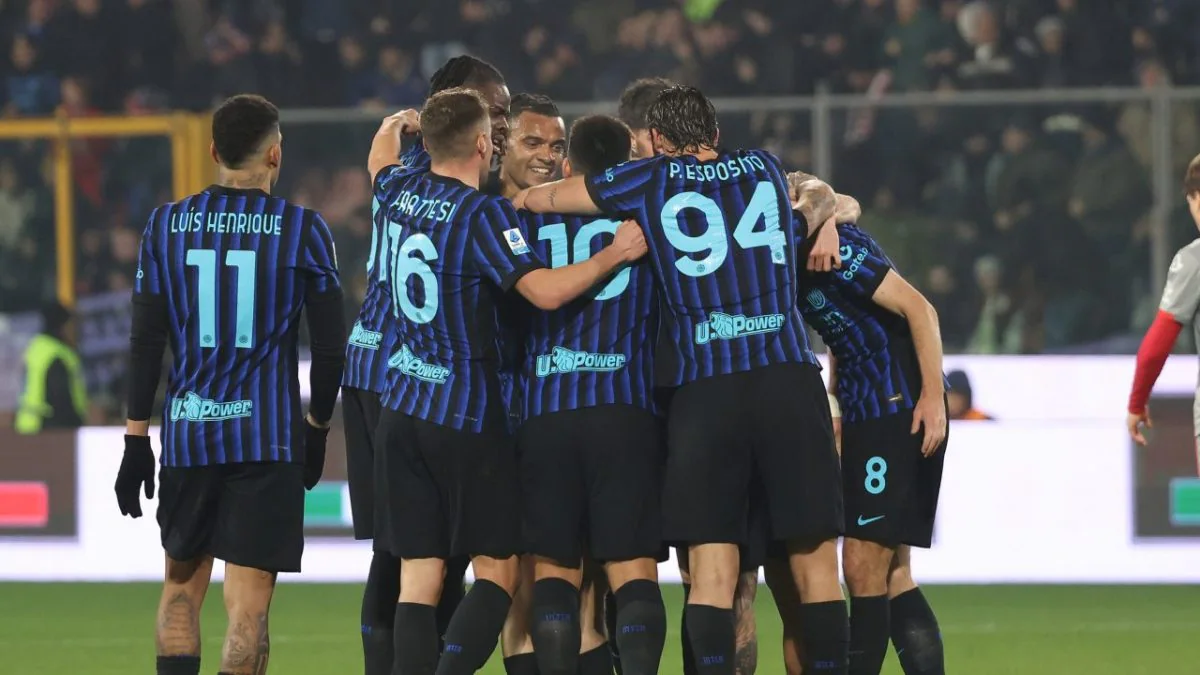 Serie A: Inter e Milan continuano la loro marcia, la Juve si conferma e il Napoli risorge