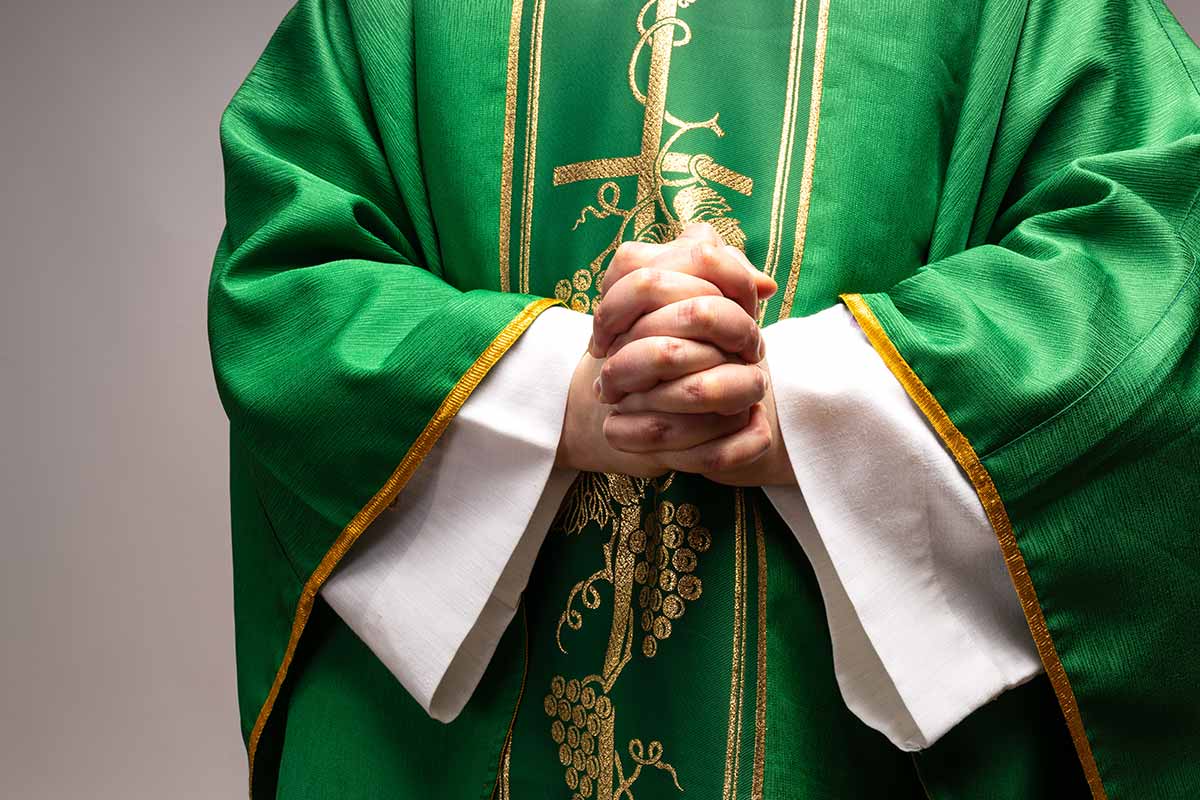 Celibato nella Chiesa: e se lo ripensassimo? Celibato nella Chiesa: e se lo ripensassimo?