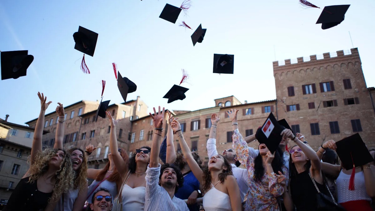 Graduation Day 2026 Siena A piazza del Campo torna il Graduation Day