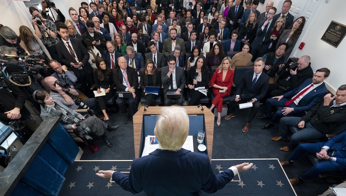 Sospeso il divieto di Trump: CNN, MSNBC e Politico tornano alla Casa Bianca
