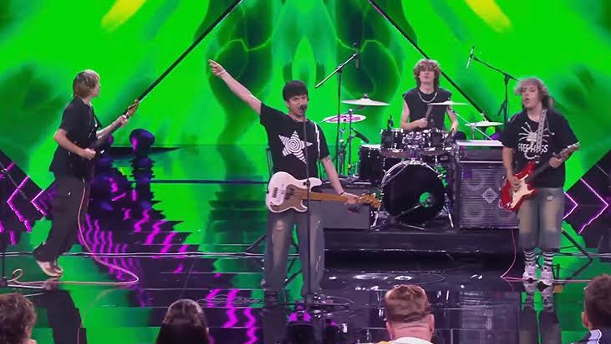 X Factor, la follia punk rock degli Scraffs conquista Gabbani